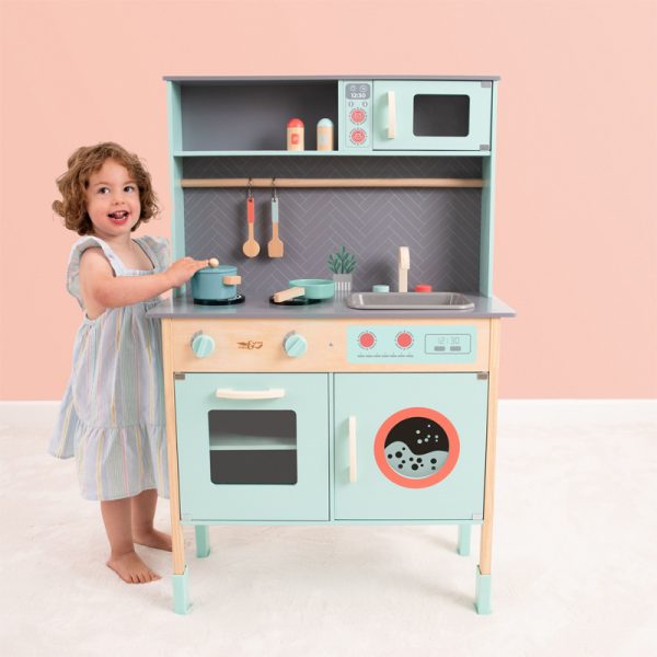 Wooden Kitchen - Image 2